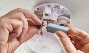 Repairing and Replacing Malfunctioning Smoke Alarms